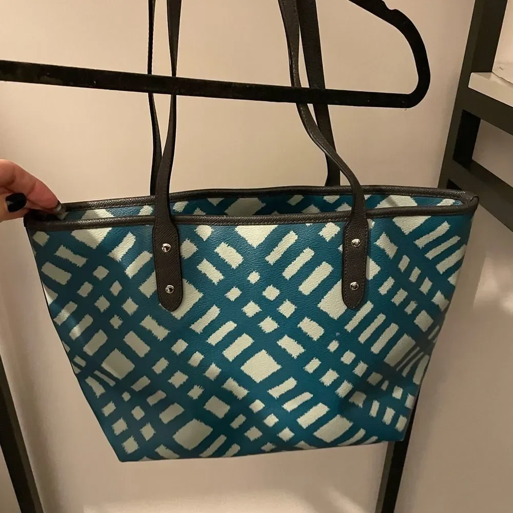 Coach Bag  - Picture 2 of 8